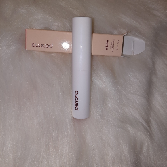 Persona cosmetics E balm tinted lip balm - Picture 3 of 5
